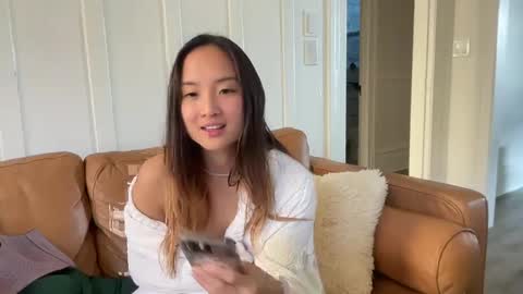 Snapshot of chellybear101 chatting on 12.11.24 chellybear101 online show from 12.11.24