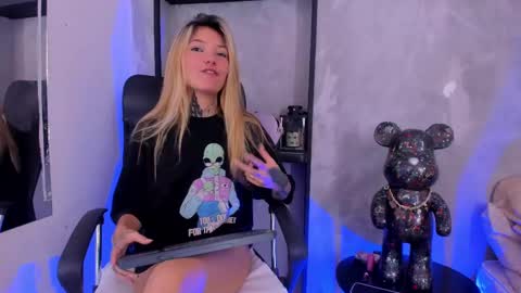 Snapshot of chelseadalea chatting on 02.13.25 Chelsea online show from 02.13.25