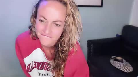 chelsee lynn online show from 11.23.25