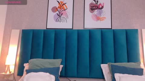   online show from 09.12.25