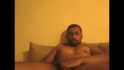 Snapshot of chennaibull1011 chatting on 04.20.26 chennaibull1011 online show from 04.20.26
