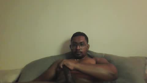 Snapshot of chennaibull1011 chatting on 05.14.26 chennaibull1011 online show from 05.14.26