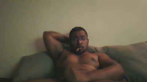 Snapshot of chennaibull1011 chatting on 05.23.26 chennaibull1011 online show from 05.23.26