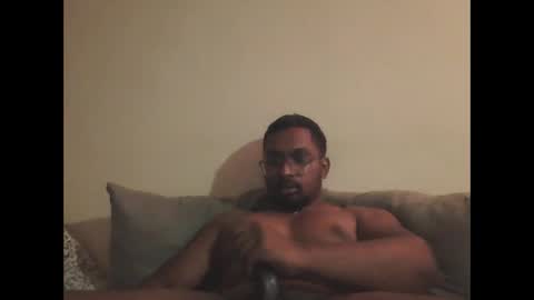 Snapshot of chennaibull1011 chatting on 05.28.26 chennaibull1011 online show from 05.28.26