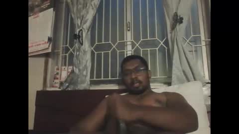 Snapshot of chennaibull1011 chatting on 05.29.26 chennaibull1011 online show from 05.29.26