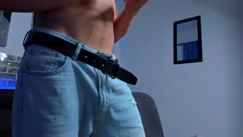 Snapshot of chepe_fit chatting on 02.15.25 chepe vause online show from 02.15.25