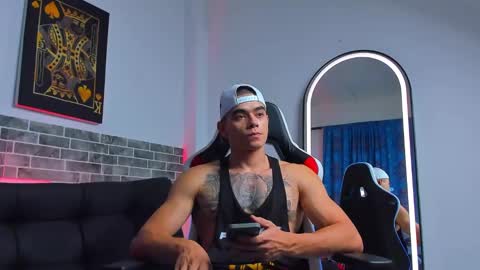 Snapshot of chepe_fit chatting on 02.22.25 chepe vause online show from 02.22.25