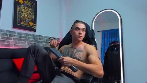 Snapshot of chepe_fit chatting on 02.26.25 chepe vause online show from 02.26.25