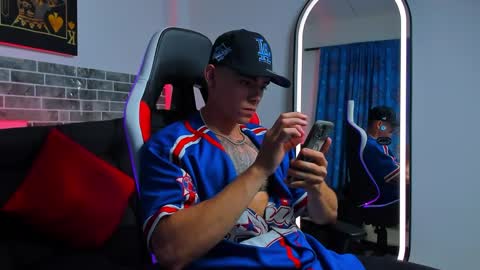 Snapshot of chepe_fit chatting on 03.06.25 chepe vause online show from 03.06.25