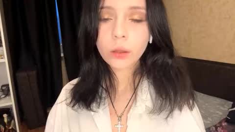 Snapshot of cherriezordan chatting on 01.06.26 Eva online show from 01.06.26