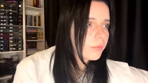 Snapshot of cherriezordan chatting on 01.14.26 Eva online show from 01.14.26