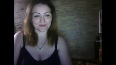 Snapshot of cherry04383 chatting on 03.31.26 cherry04383 online show from 03.31.26