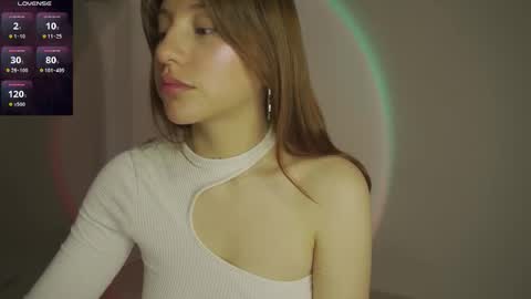 Snapshot of cherry__peach chatting on 09.28.25 Holly online show from 09.28.25