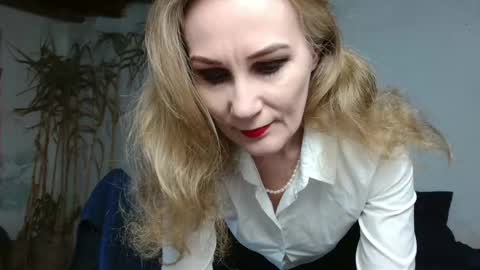 thanks guys see you tomorrow online show from 02.20.25