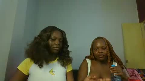 Snapshot of cherry_charm1 chatting on 02.15.26 Fafa online show from 02.15.26