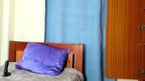 cherry_falls online show from 04.15.26