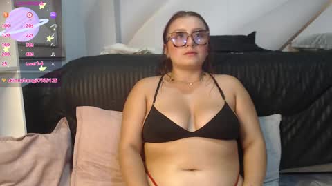 Snapshot of cherry_gh1 chatting on 03.05.25 cherry online show from 03.05.25