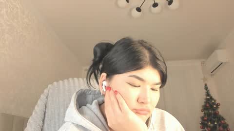 Snapshot of cherry_misaki chatting on 01.10.25 misaki online show from 01.10.25