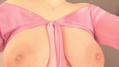 Snapshot of cherry_misaki chatting on 03.10.25 misaki online show from 03.10.25