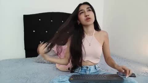 Snapshot of cherry_nami chatting on 02.25.26 Nami online show from 02.25.26