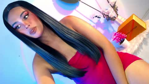 Snapshot of cherry_temptation28 chatting on 07.22.26 marshmallow online show from 07.22.26