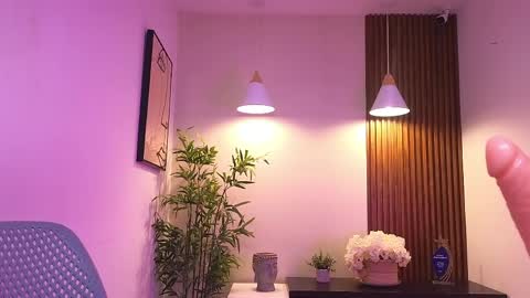 Snapshot of cherry_vixen_ chatting on 05.19.26 Sery online show from 05.19.26