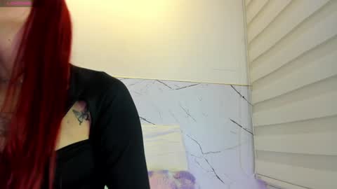 Snapshot of cherry_welll chatting on 01.21.25 Cherry Conection 11pm-6am Colombia time online show from 01.21.25