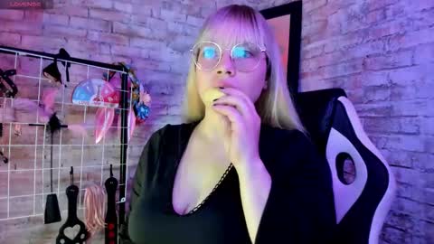     online show from 10.26.25