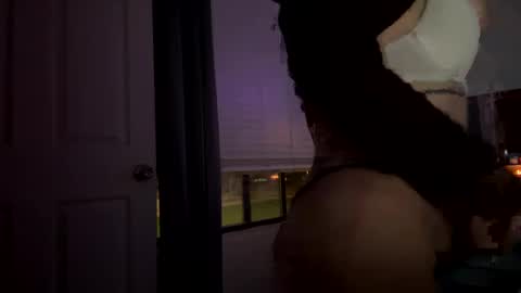 Snapshot of cherrybaby690 chatting on 02.20.25 cherrybaby690 online show from 02.20.25