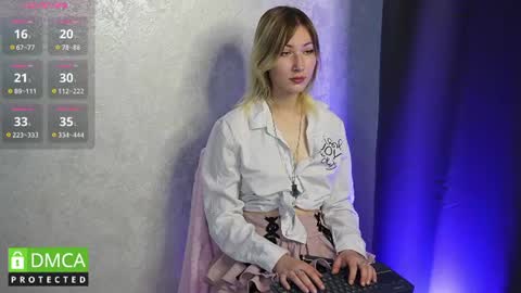 Snapshot of cherryblossomvibe chatting on 06.12.26 Cherry online show from 06.12.26