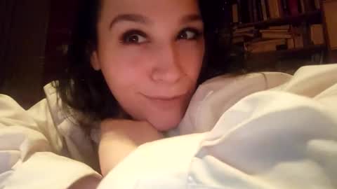 Snapshot of cherrybombxoxoo chatting on 02.28.25 GiaBellaxoxo online show from 02.28.25