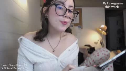 Snapshot of cherrybunny21 chatting on 09.09.25 Sarah Prez online show from 09.09.25