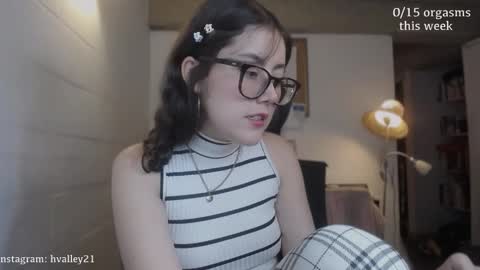 Snapshot of cherrybunny21 chatting on 11.11.25 Sarah Prez online show from 11.11.25