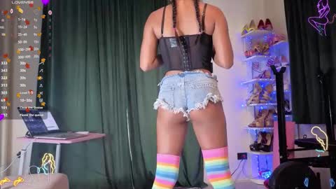 Snapshot of cherrycreme chatting on 02.09.26 Cherry online show from 02.09.26