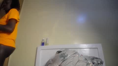 cherrycuddle2 online show from 12.14.25