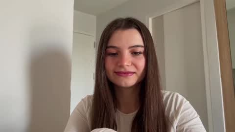 Snapshot of cherryelin chatting on 12.23.24 Lina online show from 12.23.24