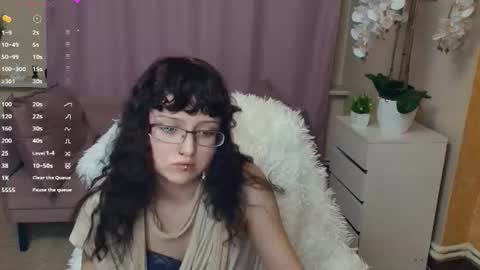 Snapshot of cherrylanding chatting on 06.11.26 Isabel online show from 06.11.26