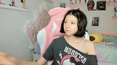 Snapshot of cherrymafer666 chatting on 05.03.26 cherrycute666 online show from 05.03.26