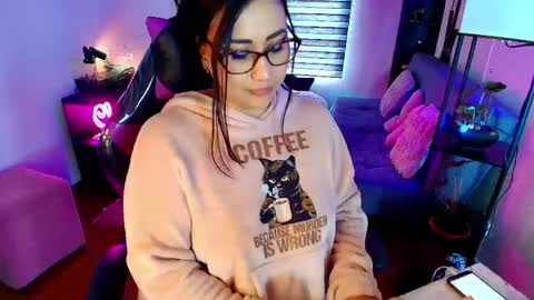 Snapshot of cherryy_bombshelll chatting on 05.04.26 cherry online show from 05.04.26