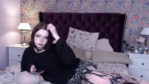 Snapshot of cheryl_turner chatting on 12.13.24 amelia online show from 12.13.24