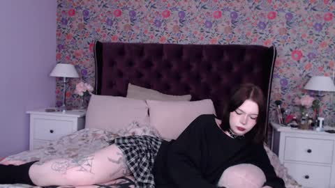 Snapshot of cheryl_turner chatting on 12.24.24 amelia online show from 12.24.24