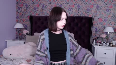 Snapshot of cheryl_turner chatting on 01.03.25 amelia online show from 01.03.25