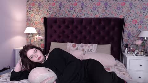 Snapshot of cheryl_turner chatting on 01.08.25 amelia online show from 01.08.25