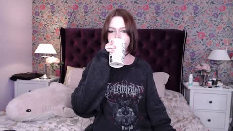 Snapshot of cheryl_turner chatting on 01.26.25 amelia online show from 01.26.25