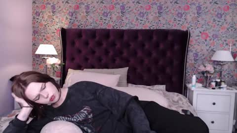 Snapshot of cheryl_turner chatting on 01.26.25 amelia online show from 01.26.25