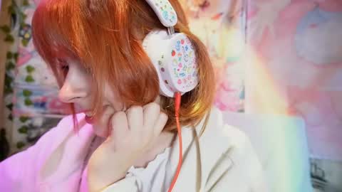 Snapshot of cherylegibbings chatting on 04.16.26 Janett online show from 04.16.26