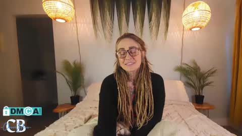 Chevi Blue online show from 01.24.25