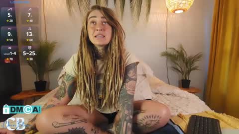 Chevi Blue online show from 02.18.25