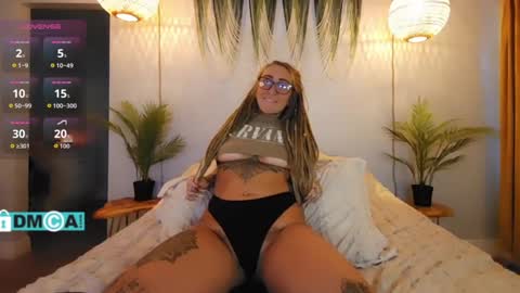 Chevi Blue online show from 09.29.25