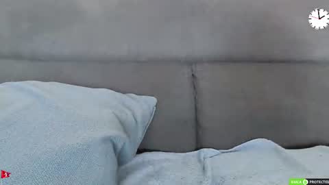 Snapshot of chezmonsieur_g chatting on 06.18.26 Grey online show from 06.18.26